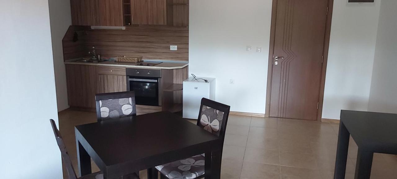 أبريلتسي Vidima Apartment Hotel المظهر الخارجي الصورة